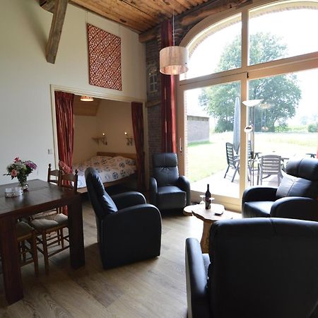 Quaint Farmhouse In Geesteren With Meadow View Esterno foto